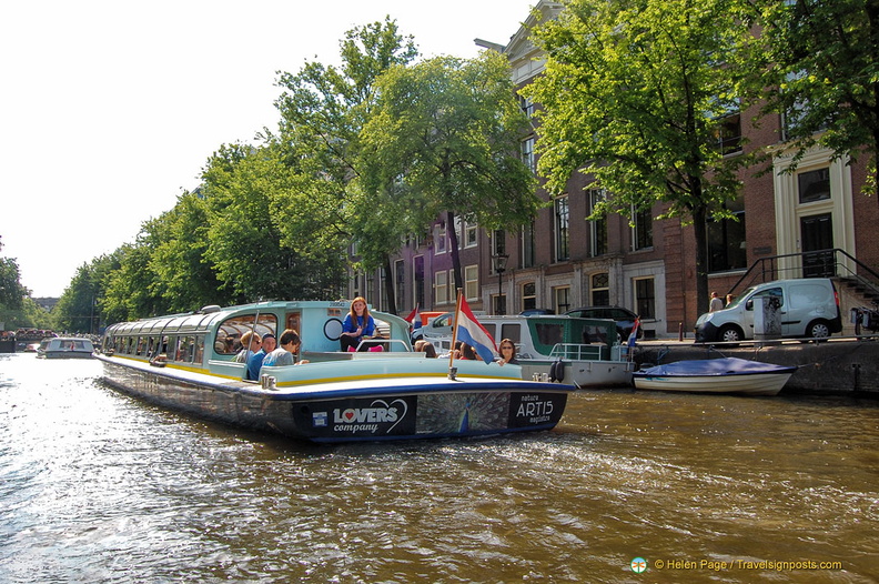 amsterdam-canal-cruise_DSC1341.jpg
